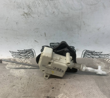 Привід замка кришки багажника Audi A4 B6 8e5962115
