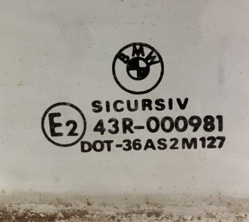 Скло дверей заднє праве BMW 3 E46 43r-000981, 21806582