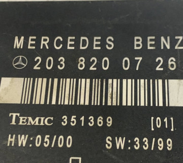 Блок керування дверей задні праві Mercedes C203 W203 2038200726