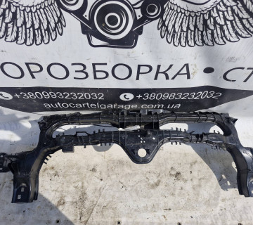 Передня панель рамка ford transit lk218b041aa