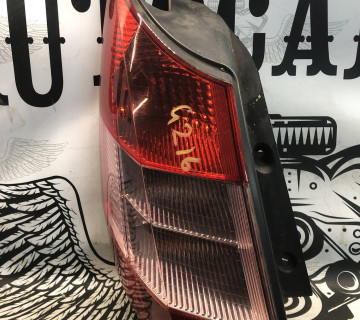 Ліхтар задній лівий 8200127704 для Renault Scenic II