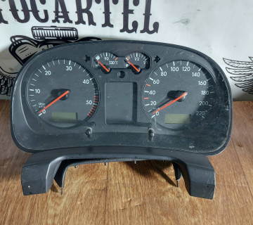 Щиток приладів VW Golf 4 1J0919860BX