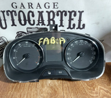 Щиток приладів Skoda Fabia II рестайл 5J0920811G