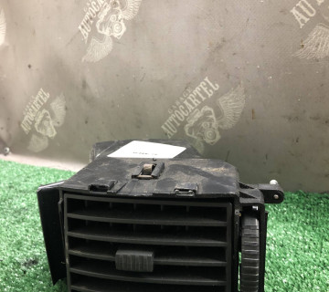 st4358-2c391 дефлектор обдува салона Volkswagen Passat B7