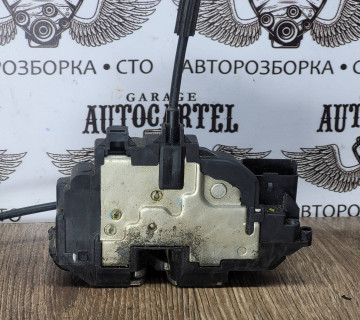 Замок дверей задньої лівої розстібний електр 6 пінів Renault Kangoo 2008-2013