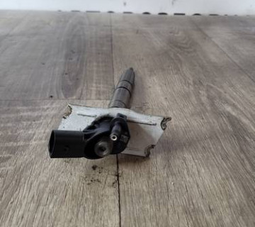 Форсунка AUDI A4 B7, A6 ALLROAD C6, A6 C6, A8 D3, Q7. VW TOUAREG. 3.0TDI, Bosch 059130277AA